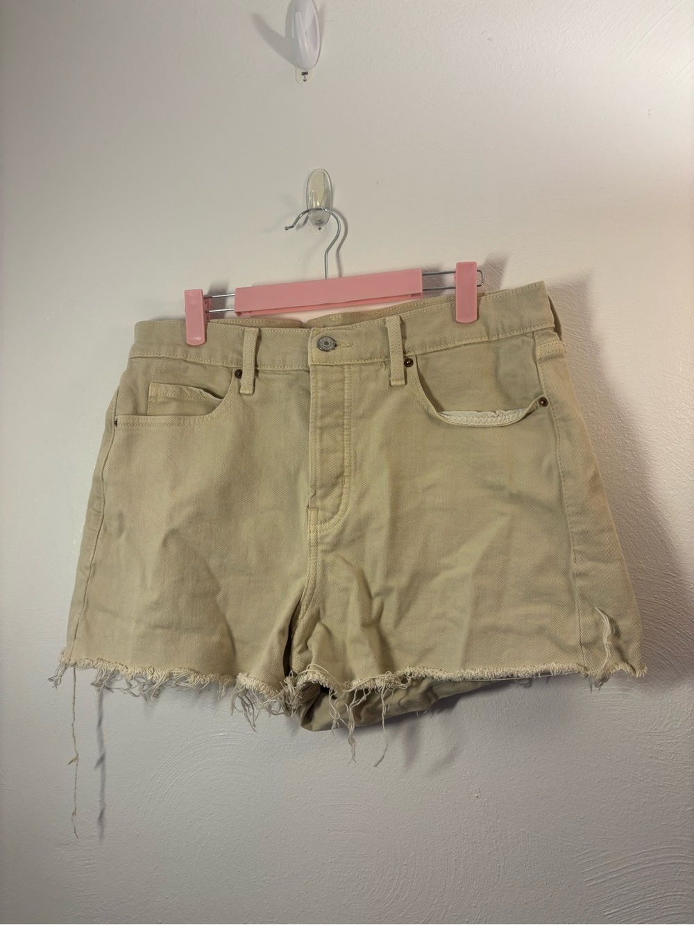 Old Navy Sky-Hi-A-Line Denim Beige Shorts Size 14